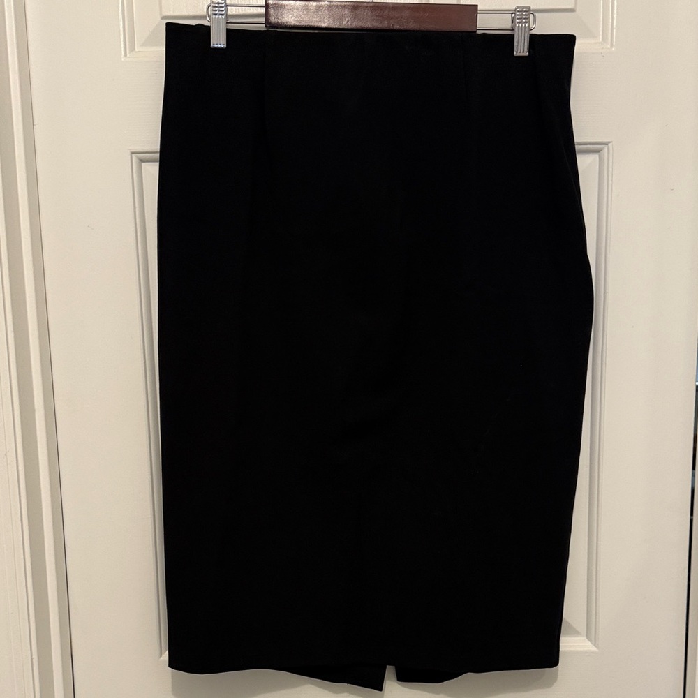 Prologue Classic Black Pencil Skirt